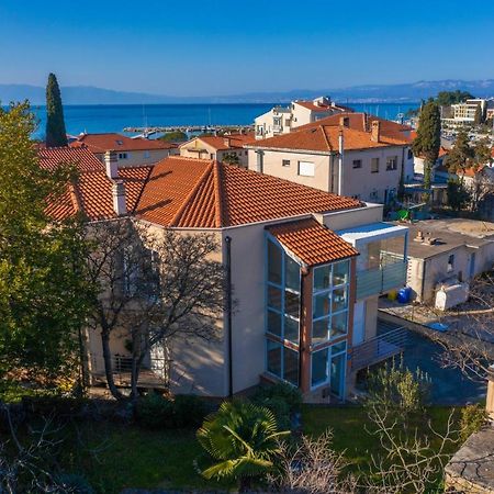 Apartment Davor Malinska Esterno foto