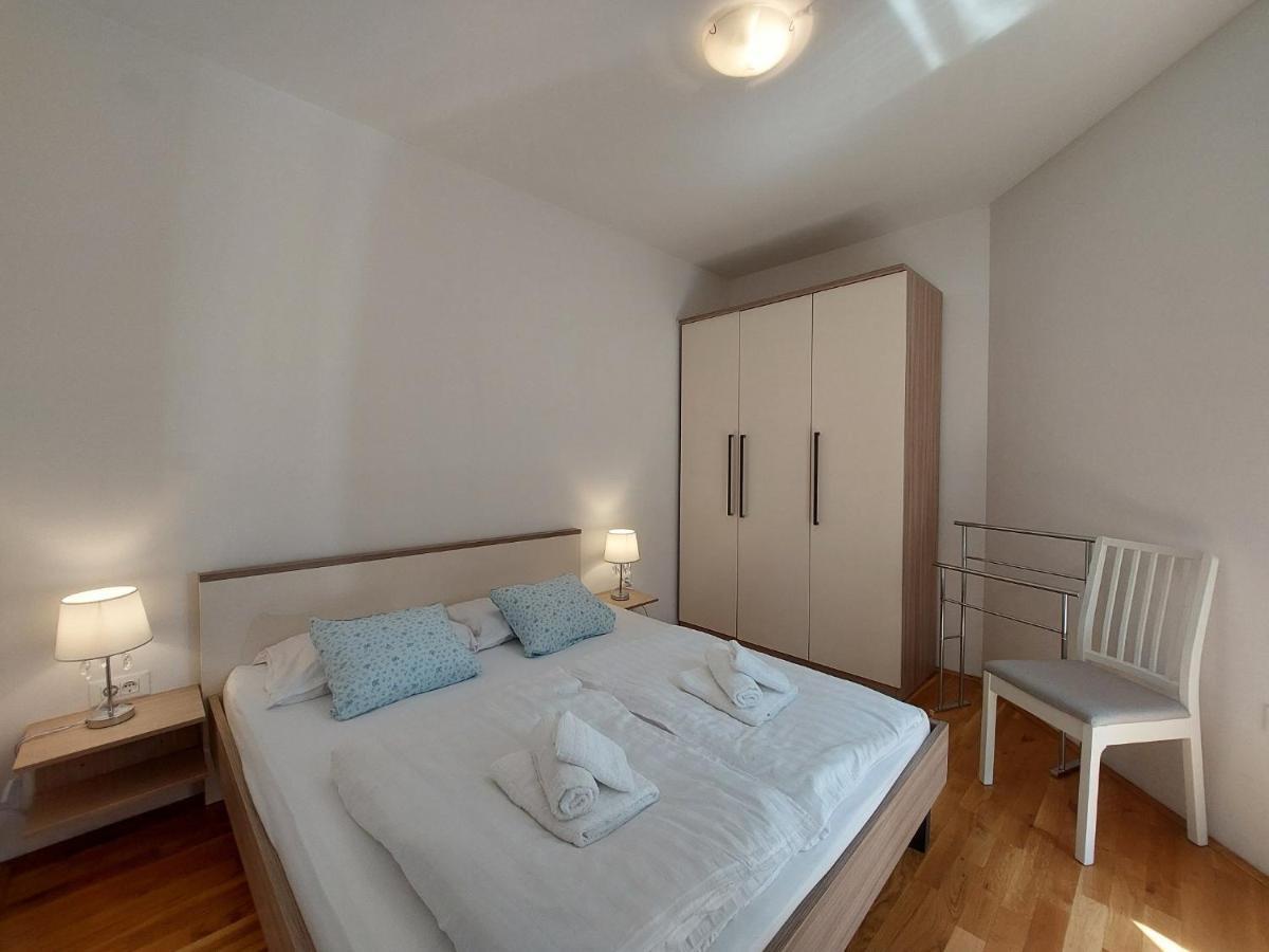 Apartment Davor Malinska Esterno foto