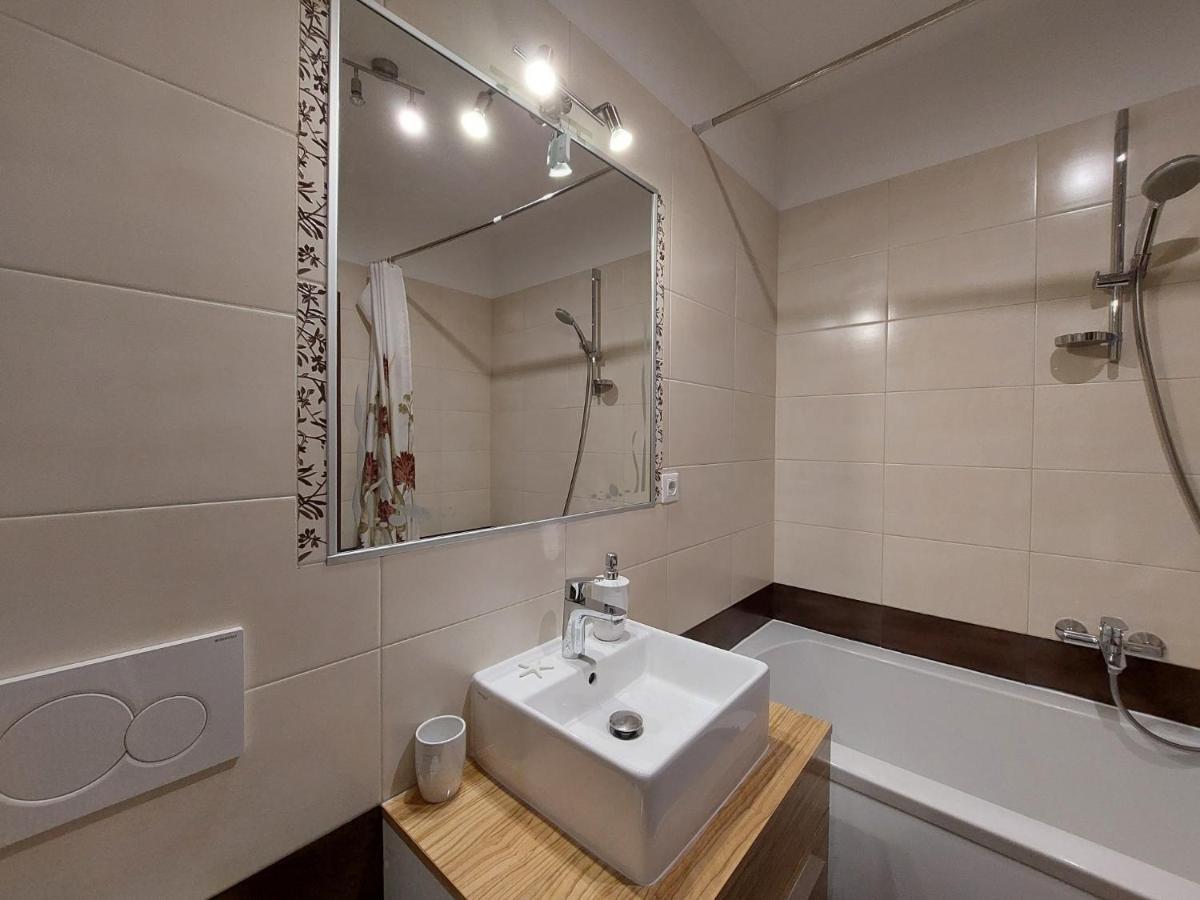 Apartment Davor Malinska Esterno foto